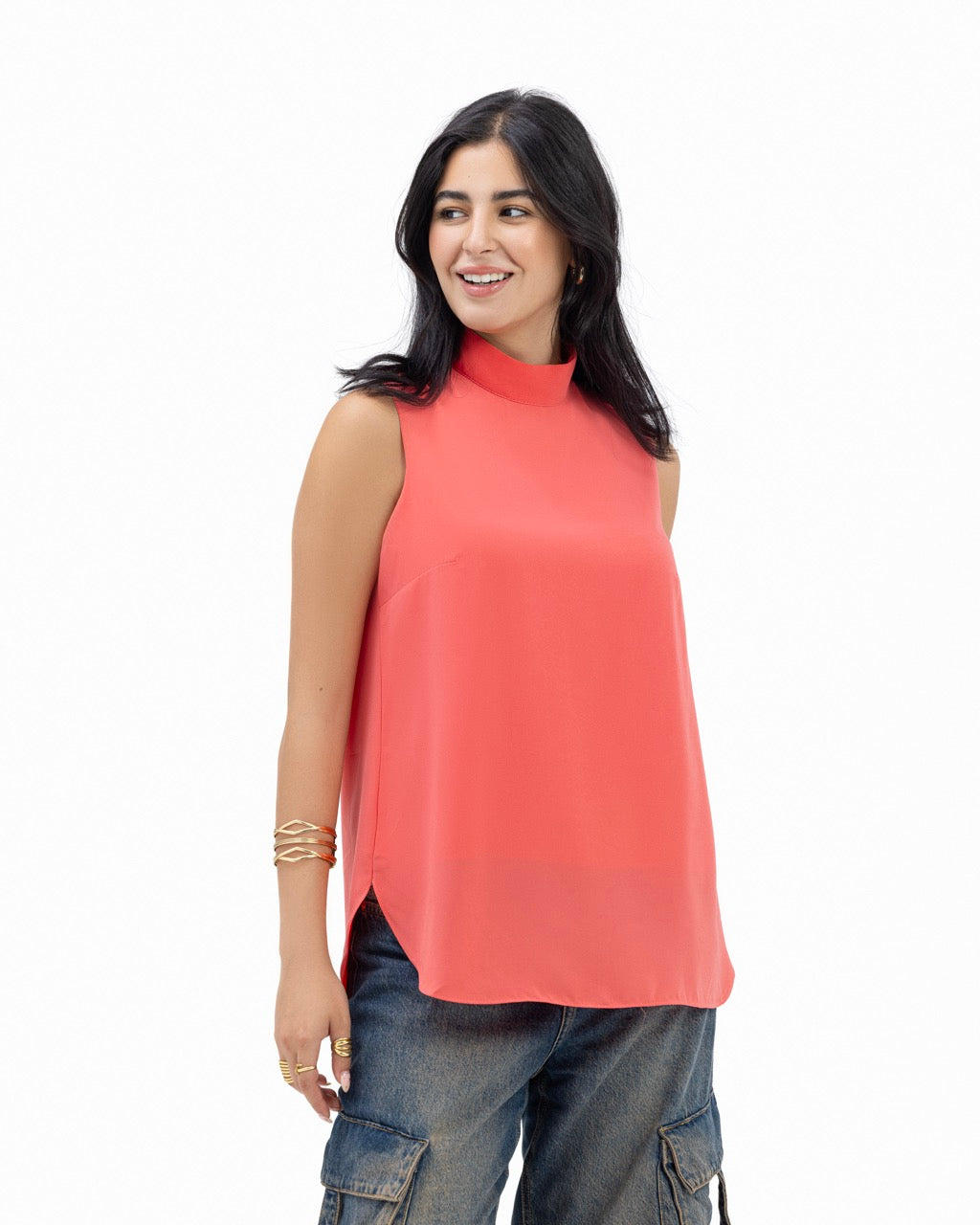 Sleeveless Crepe Turtleneck Short-length Top