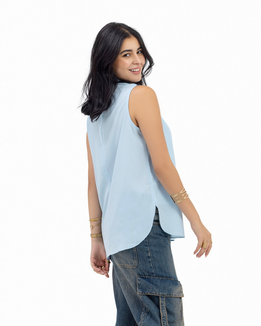 Sleeveless Crepe Turtleneck Short-length Top