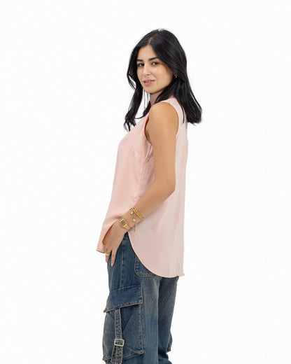 Sleeveless Crepe Turtleneck Short-length Top