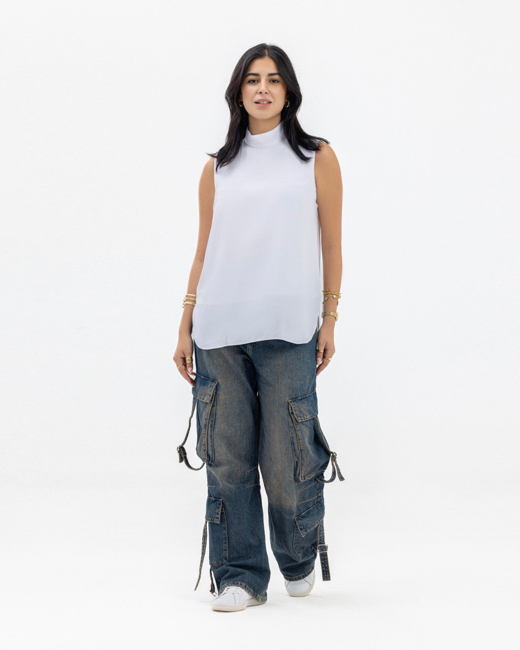 Sleeveless Crepe Turtleneck Short-length Top