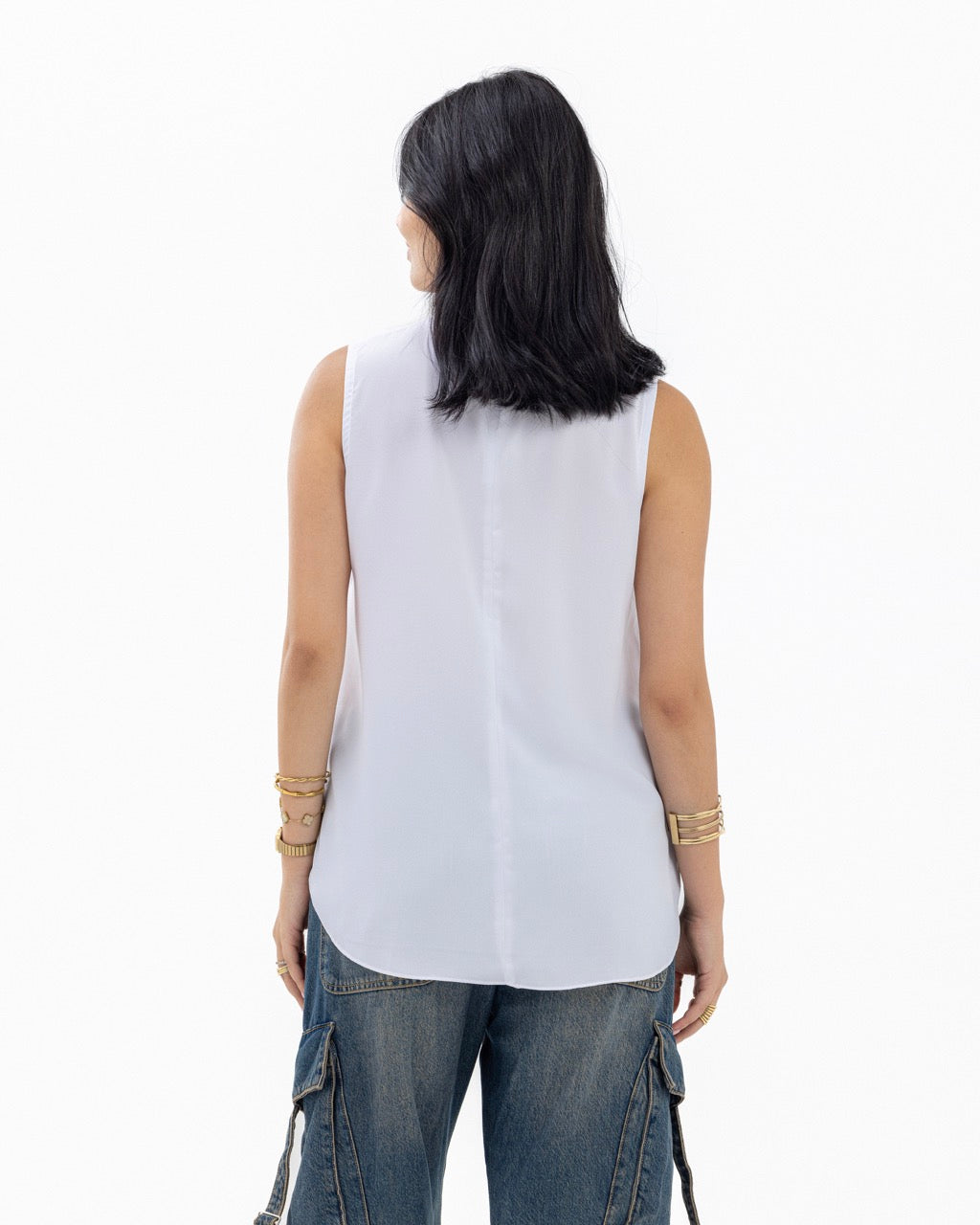 Sleeveless Crepe Turtleneck Short-length Top