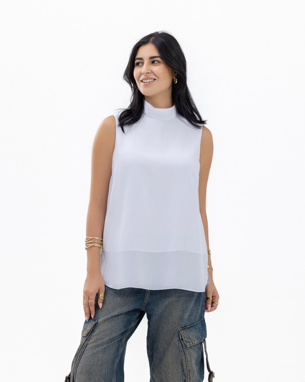 Sleeveless Crepe Turtleneck Short-length Top