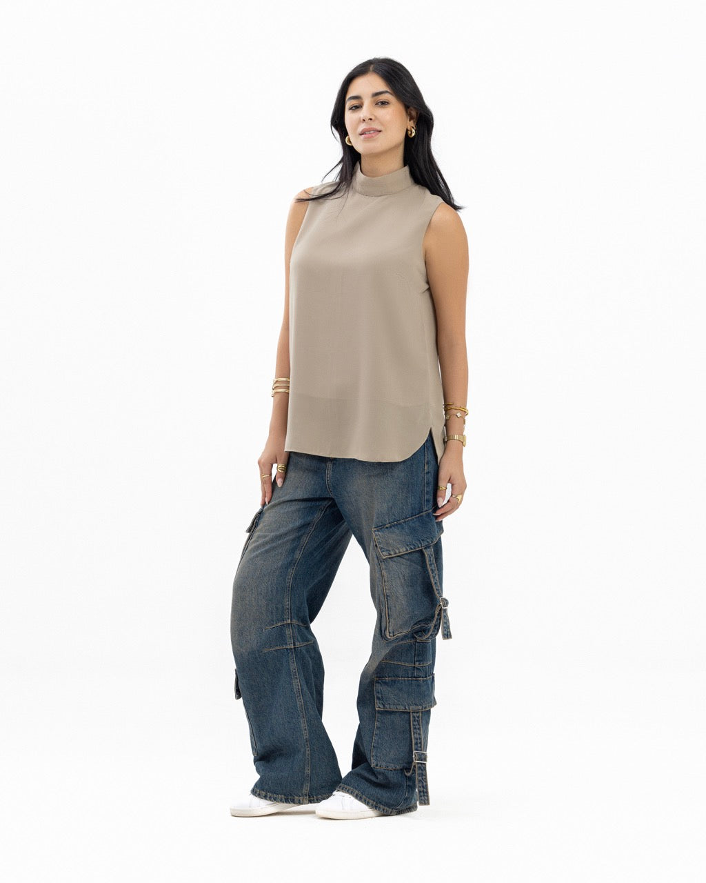 Coffee Sleeveless Crepe Turtleneck Short-length Top