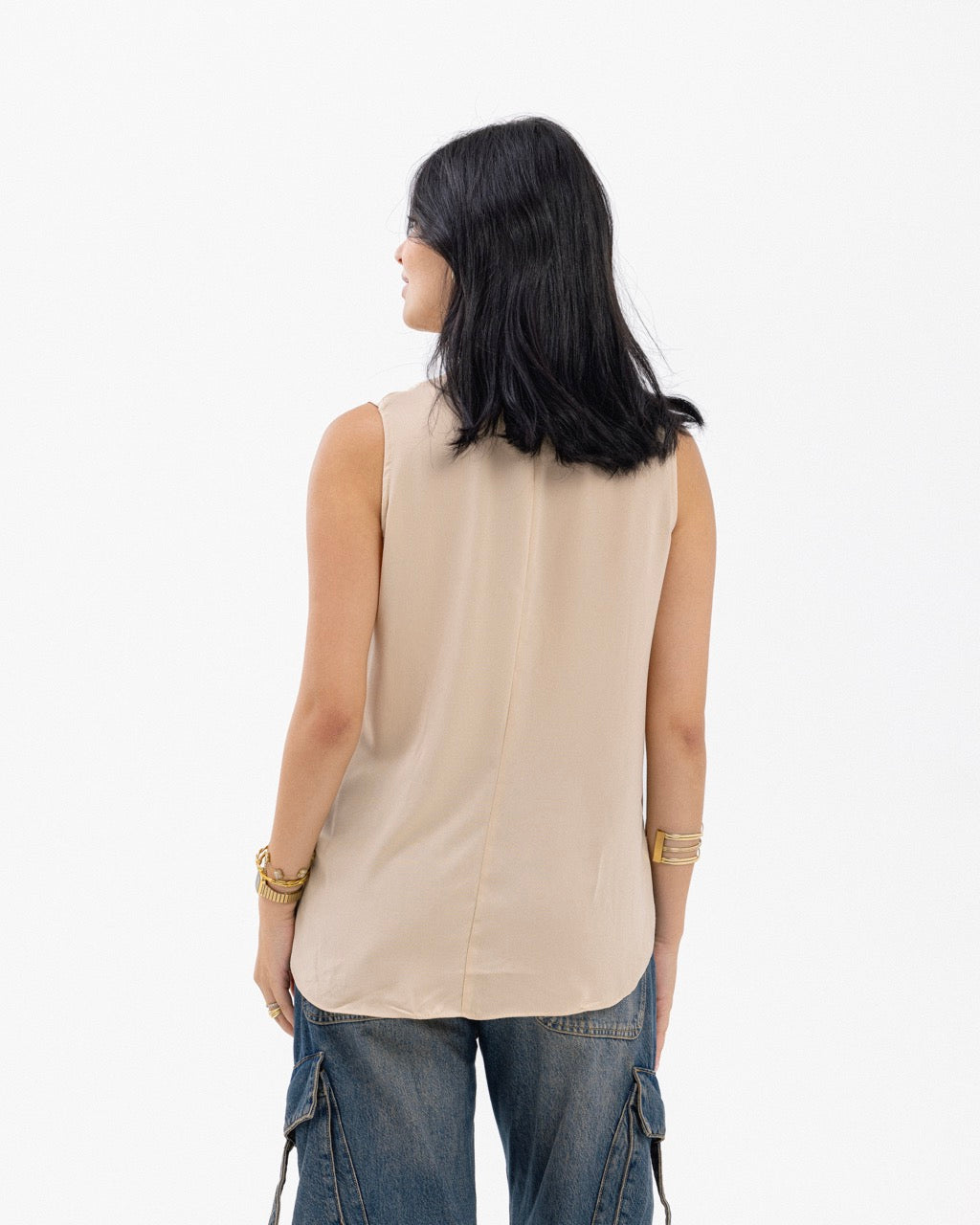 Beige Sleeveless Crepe Crewneck Short-length Top