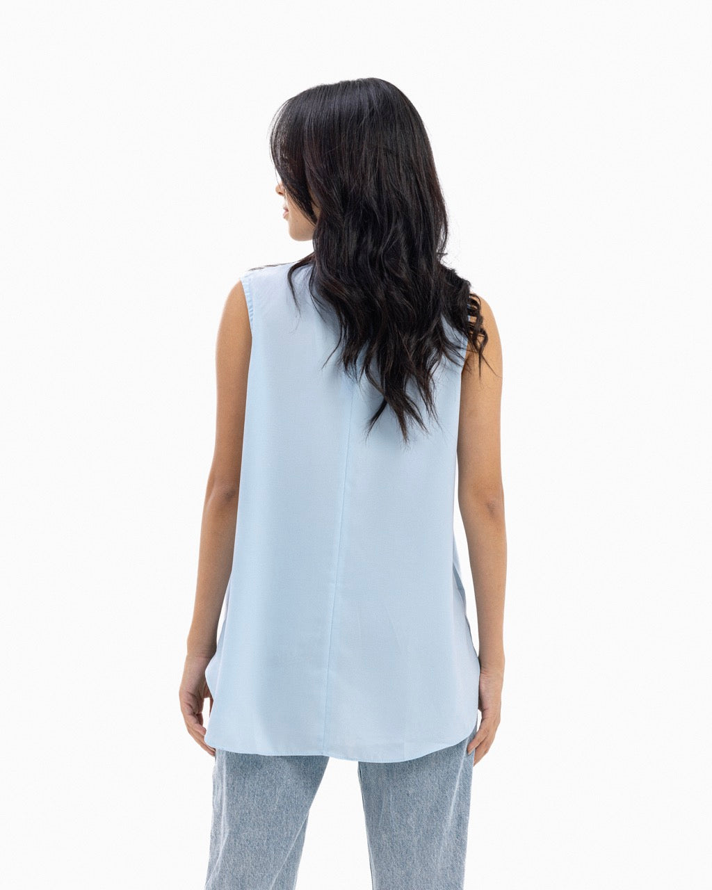 Sky Blue Sleeveless Crepe Crewneck Short-length Top