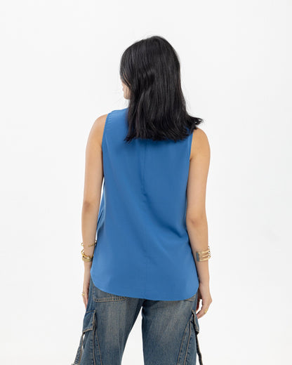 Blue Sleeveless Crepe Crewneck Short-length Top