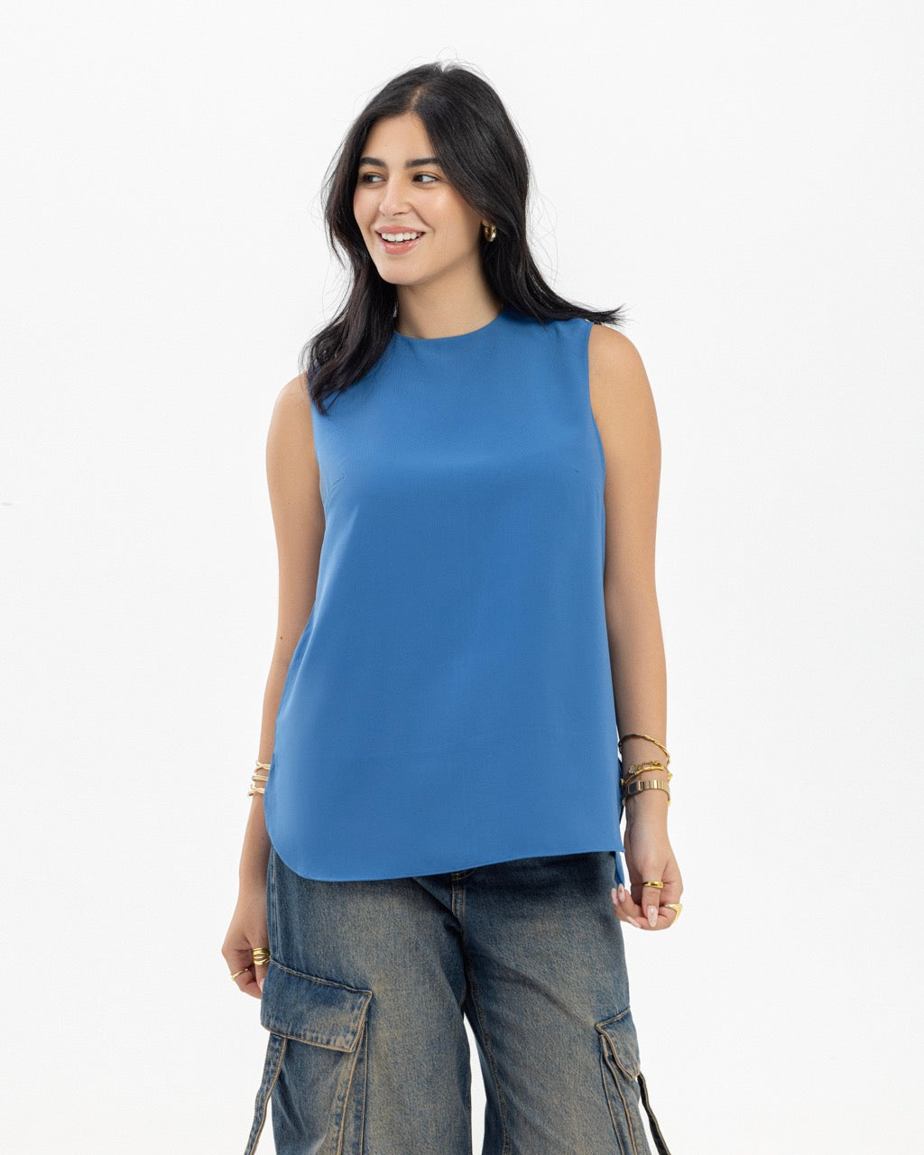 Blue Sleeveless Crepe Crewneck Short-length Top