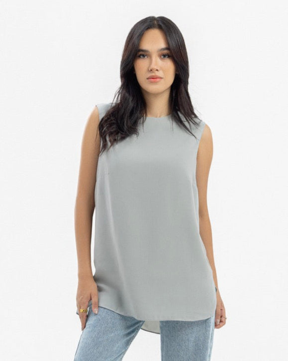 Dressy Short-length Sleeveless crewneck- Basic