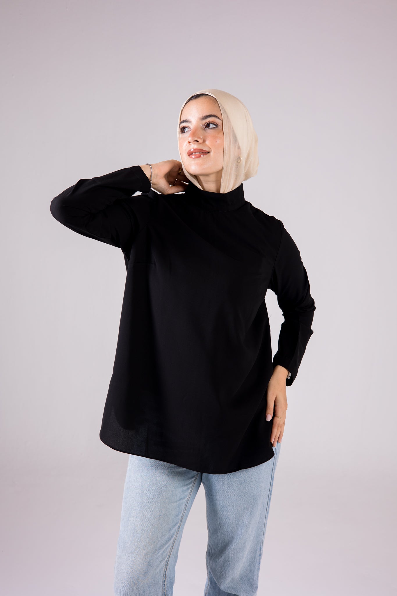 Dressy Short-length Long-sleeve turtleneck - Monochrome