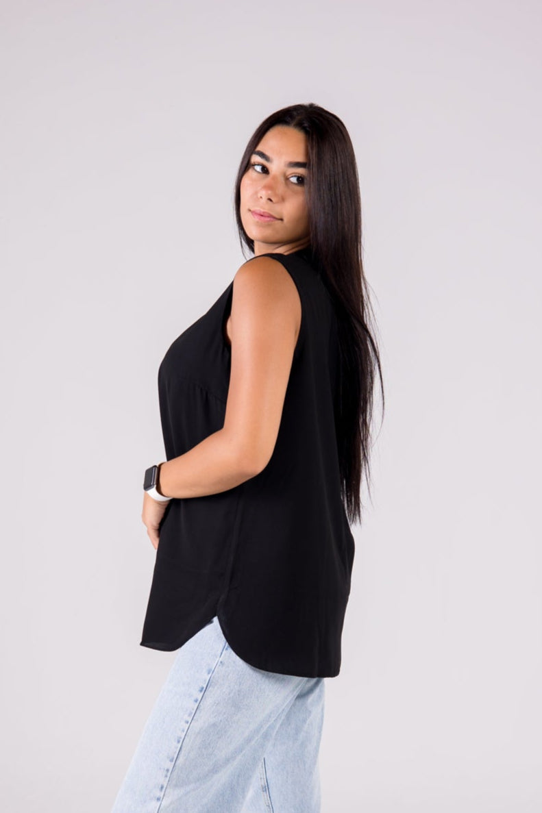 Dressy Short-length Sleeveless crewneck- Basic