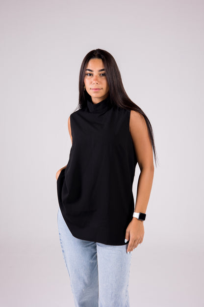 Sleeveless Crepe Turtleneck Short-length Top