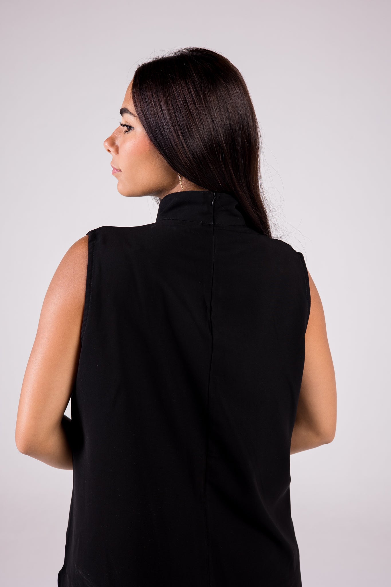 Dressy Short-length Sleeveless Turtleneck- Basic