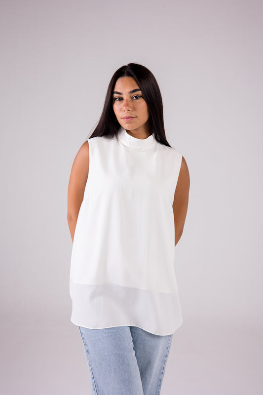 Sleeveless Crepe Turtleneck Short-length Top