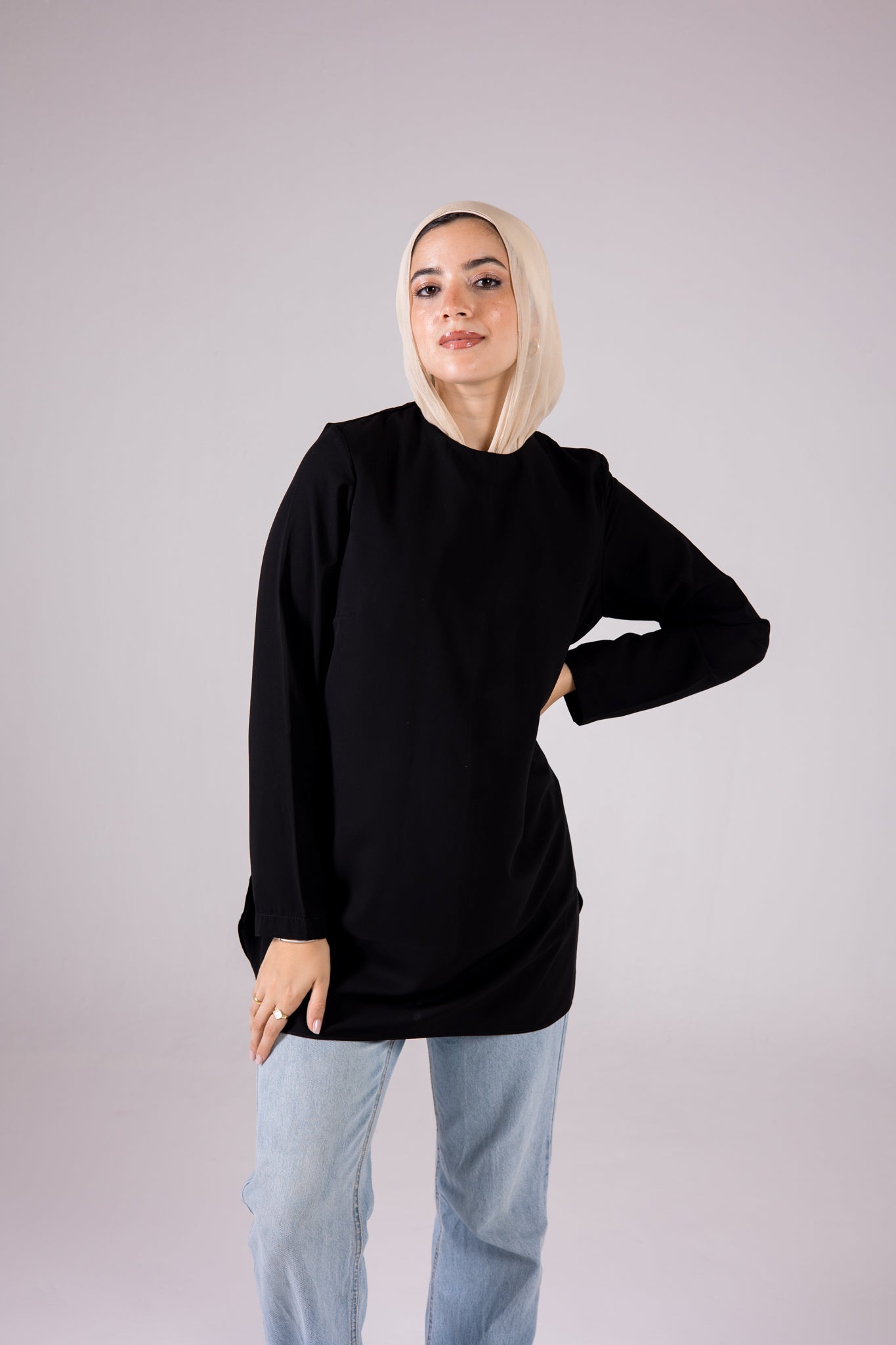 Long-sleeve Crepe Crewneck Medium-length Top Monochrome