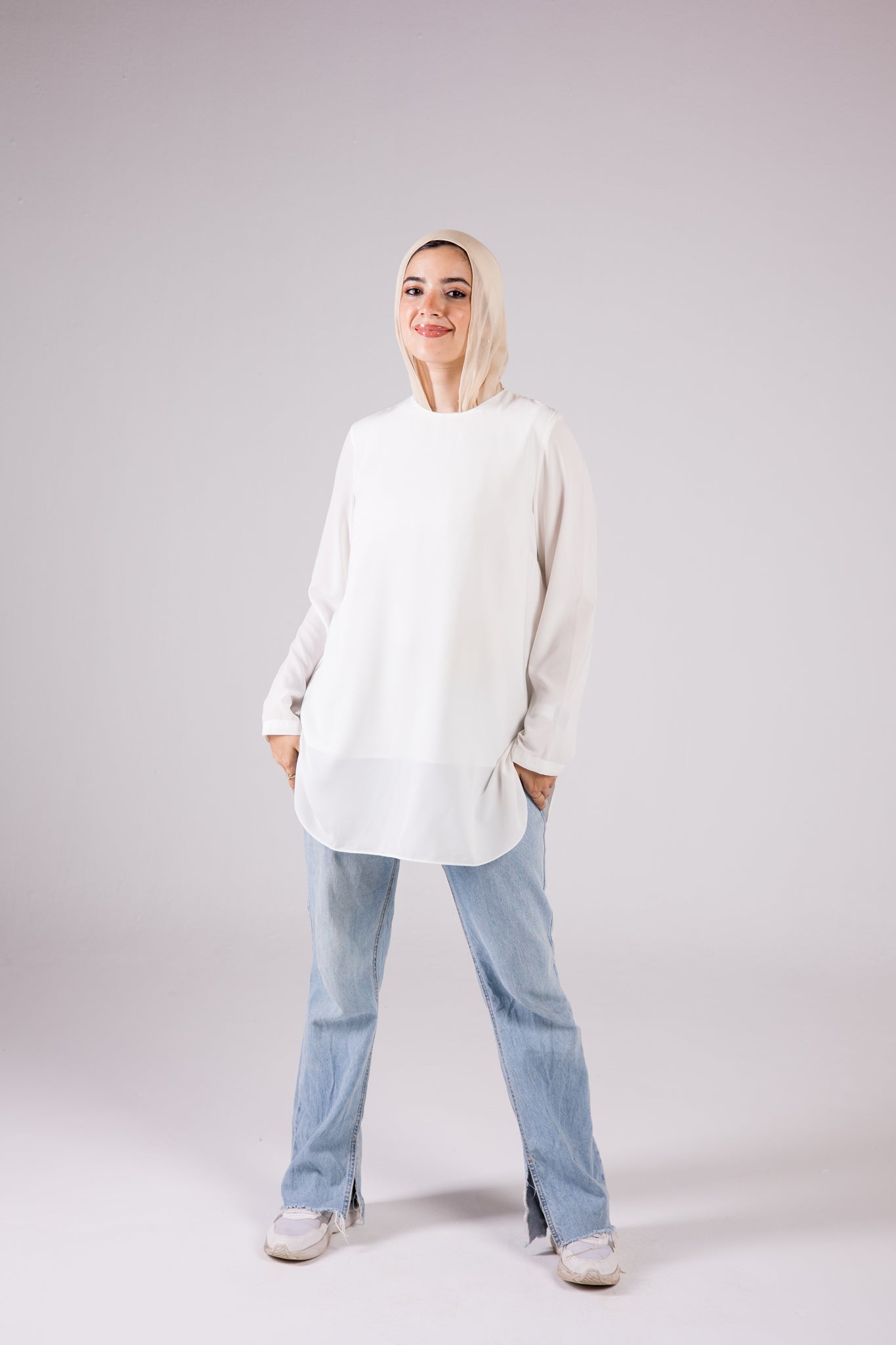 Long-sleeve Crepe Crewneck Medium-length Top Monochrome