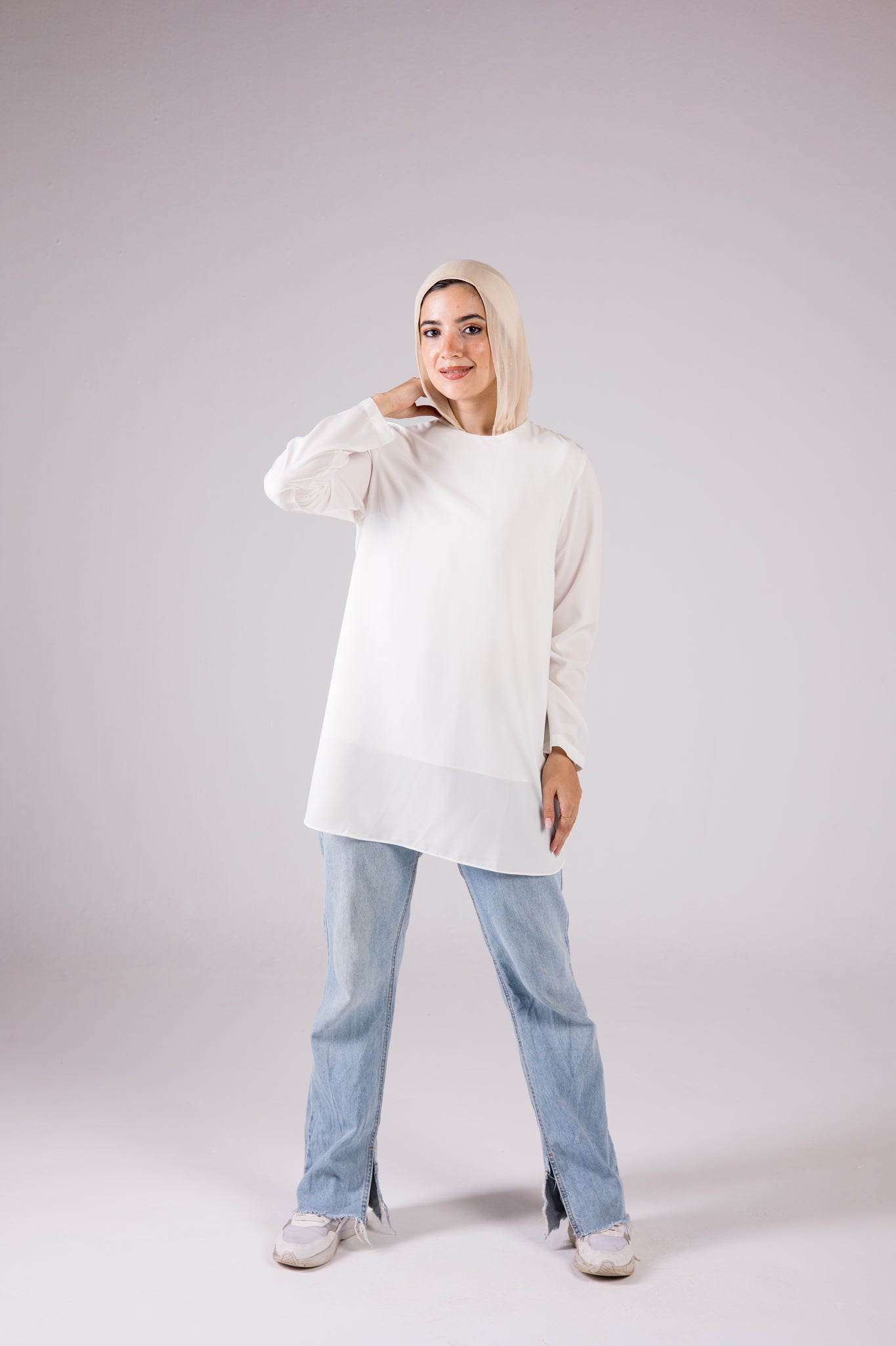 Long-sleeve Crepe Crewneck Medium-length Top Monochrome