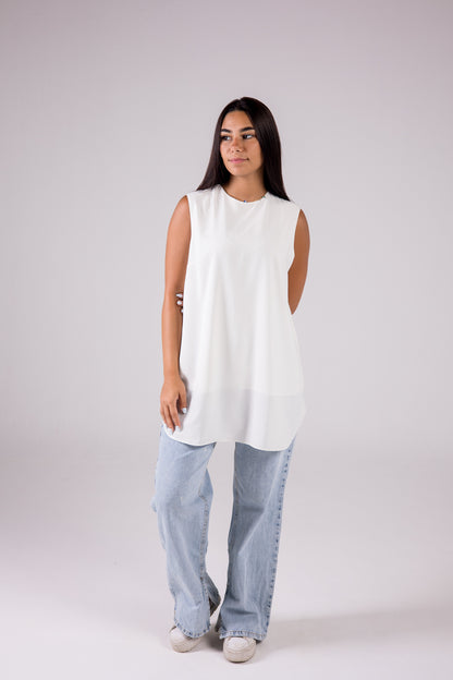 Sleeveless Crepe Crewneck Medium-length Top