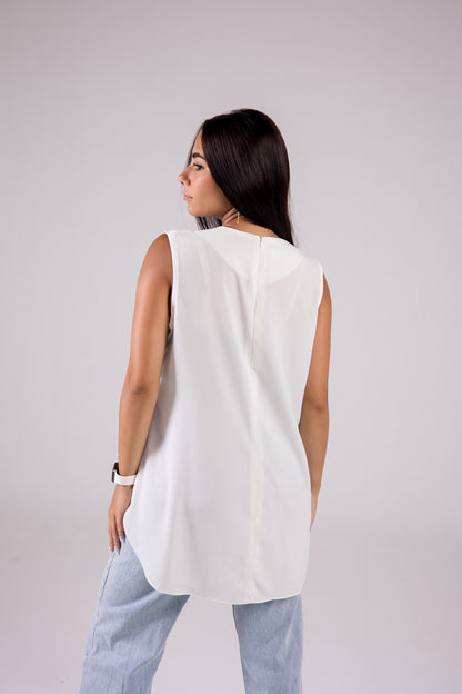 Sleeveless Crepe Crewneck Medium-length Top