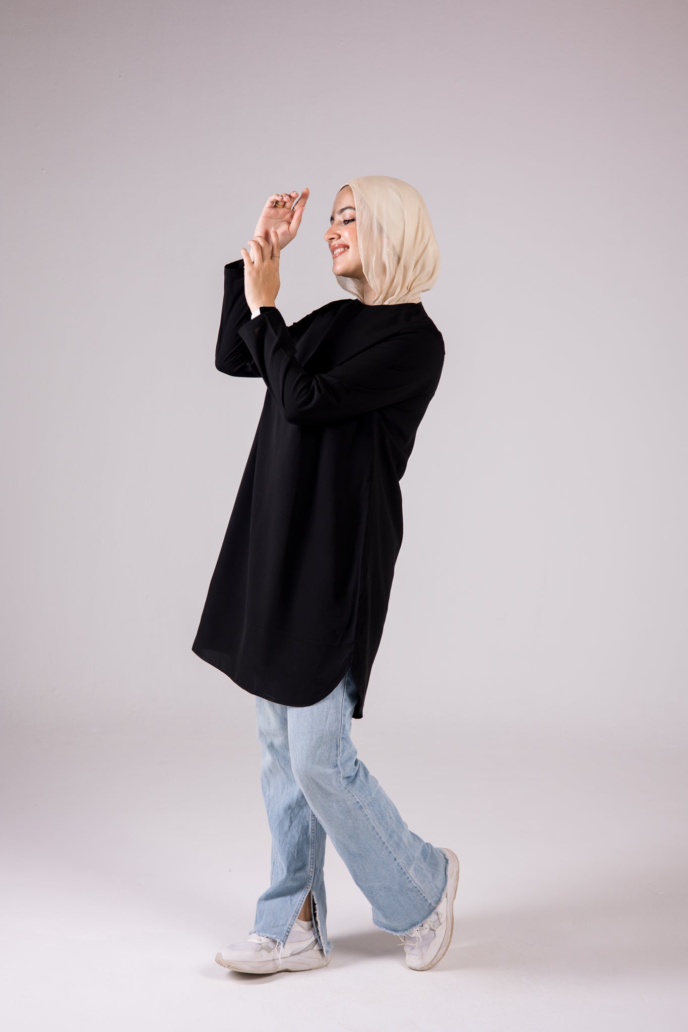 Long-sleeve Crepe Crewneck Long-length Top