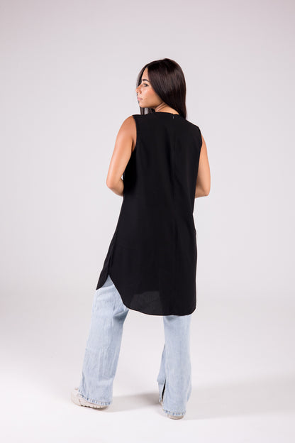 Sleeveless Crepe Crewneck Long-length Top