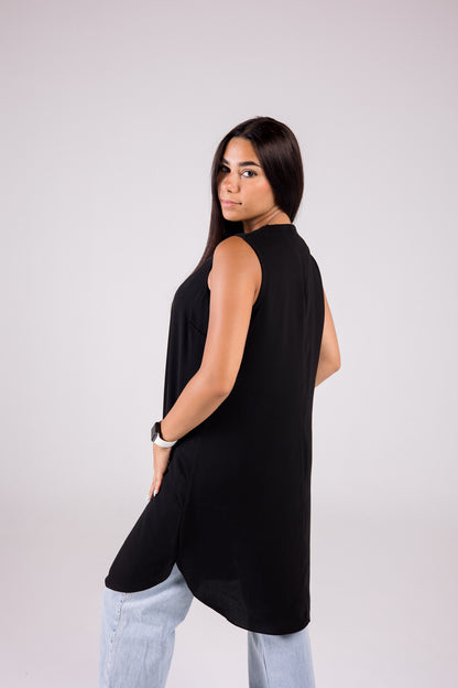 Sleeveless Crepe Crewneck Long-length Top