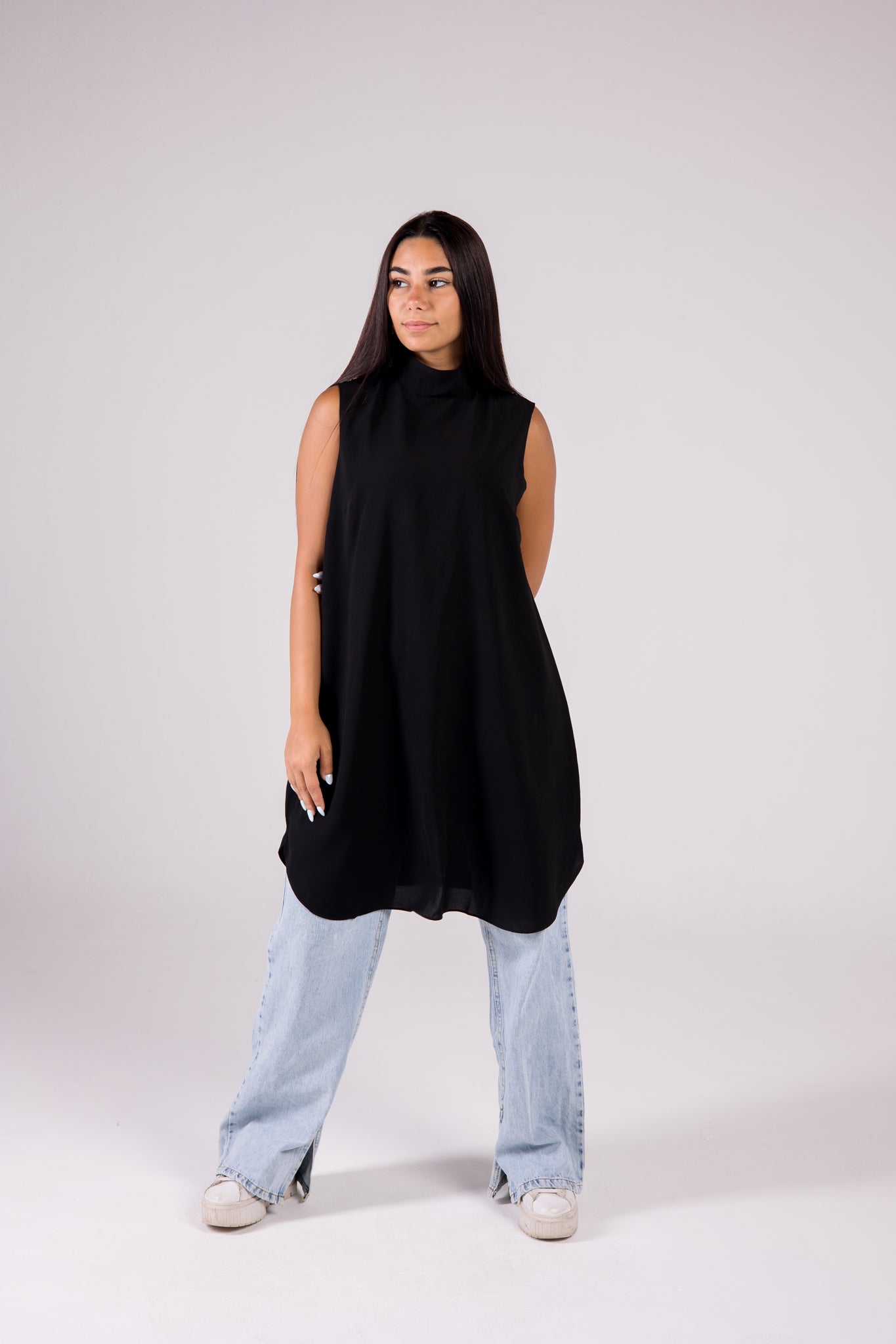 Sleeveless Crepe Turtleneck Long-length Top Monochrome