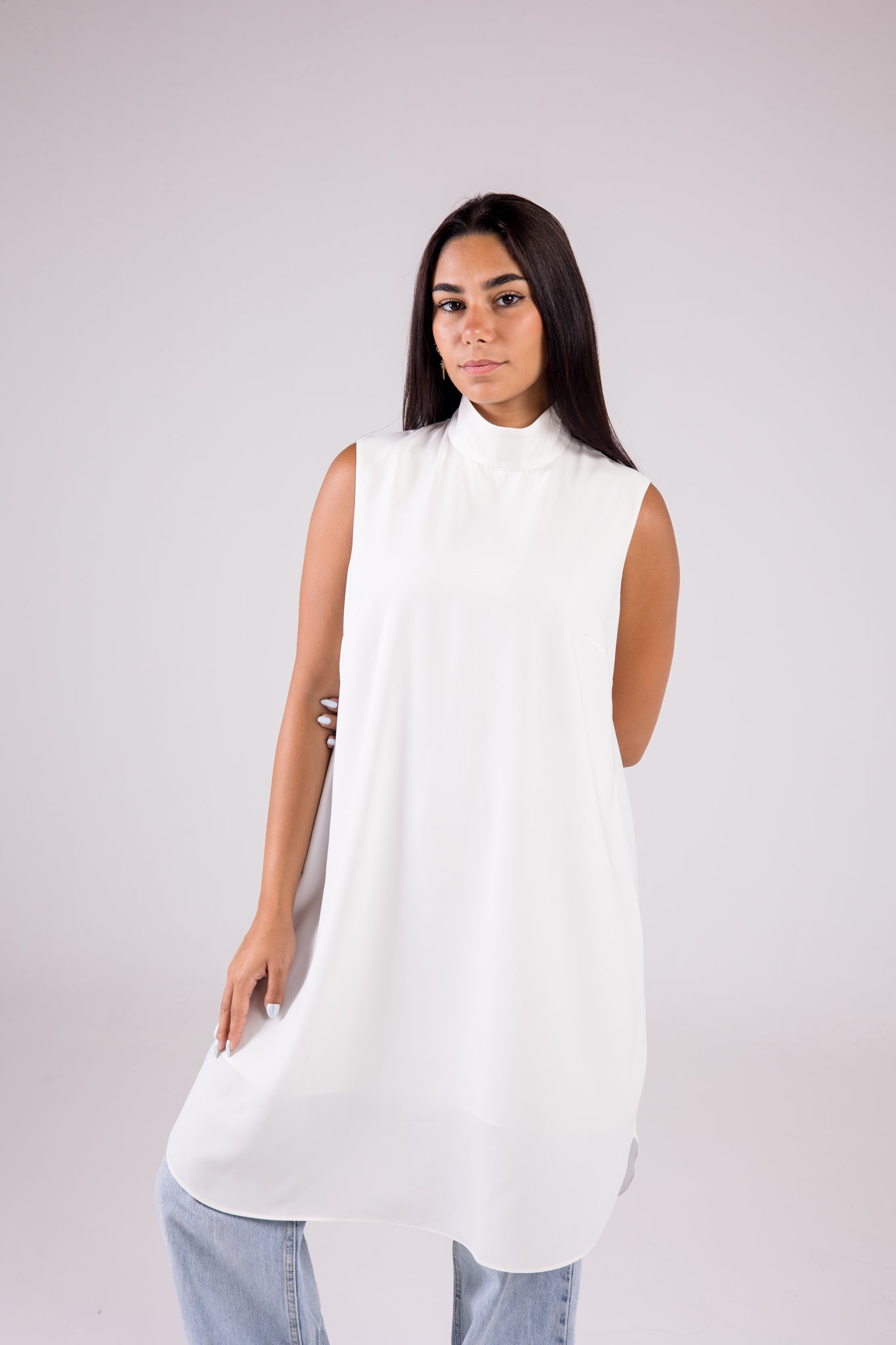 Sleeveless Crepe Turtleneck Long-length Top Monochrome