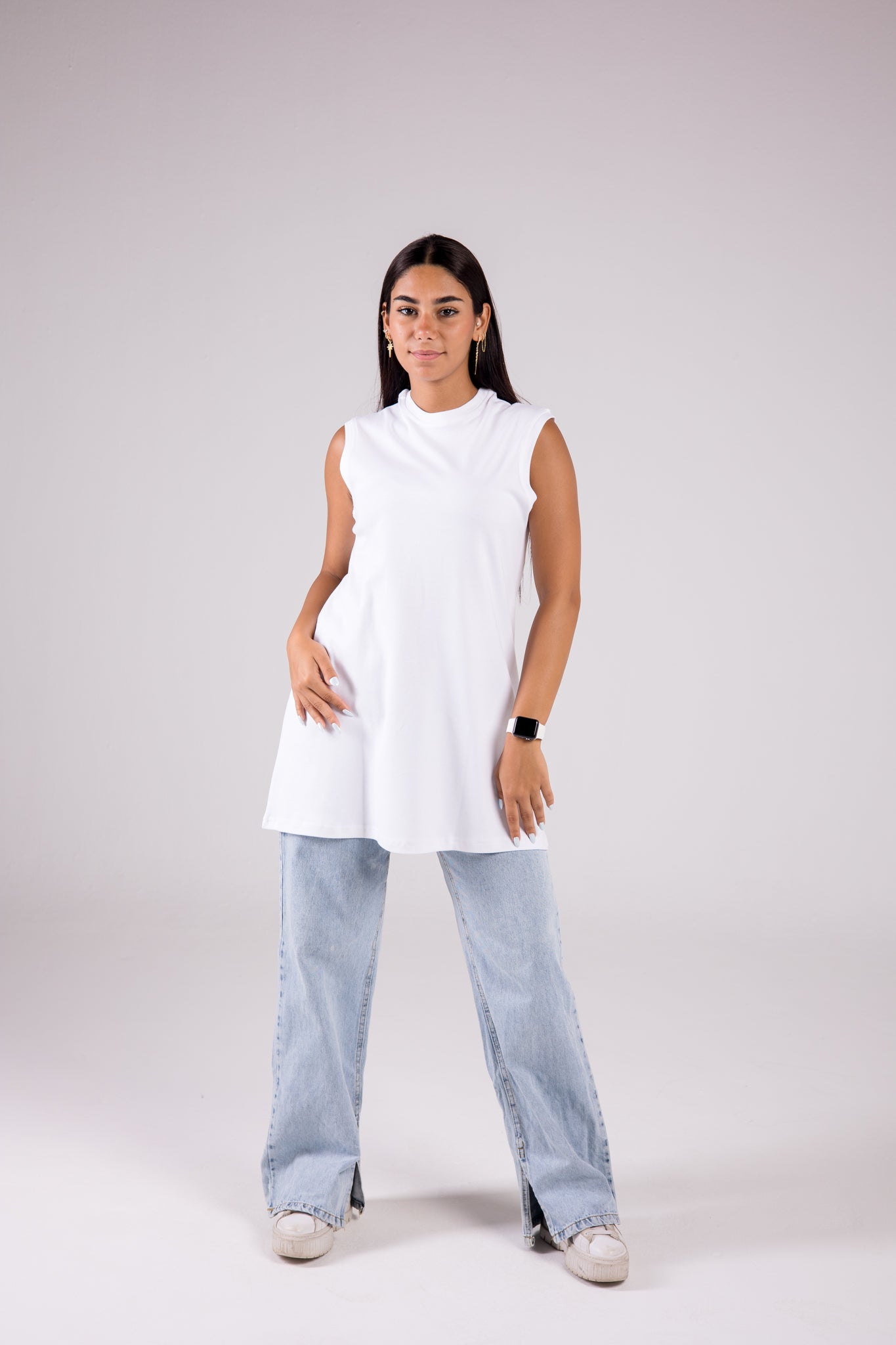 Sleeveless Cotton Crewneck Medium-length Top Monochrome