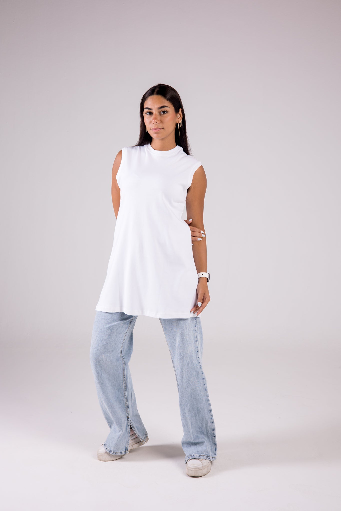 Sleeveless Cotton Crewneck Medium-length Top Monochrome