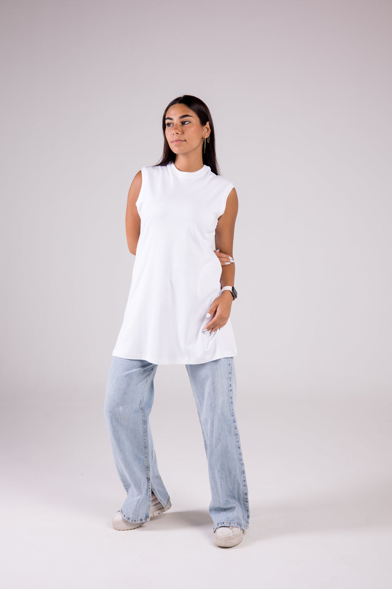 Sleeveless Cotton Crewneck Medium-length Top Monochrome