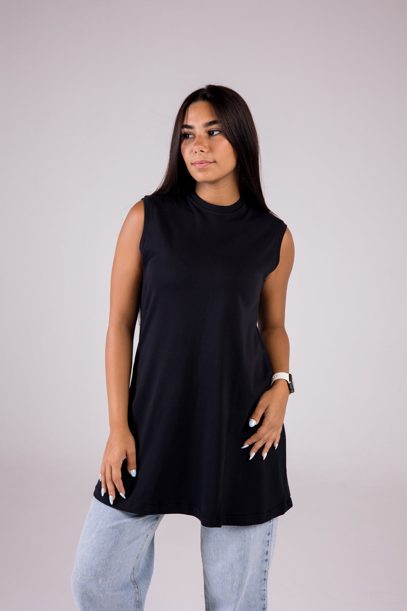 Sleeveless Cotton Crewneck Medium-length Top Monochrome