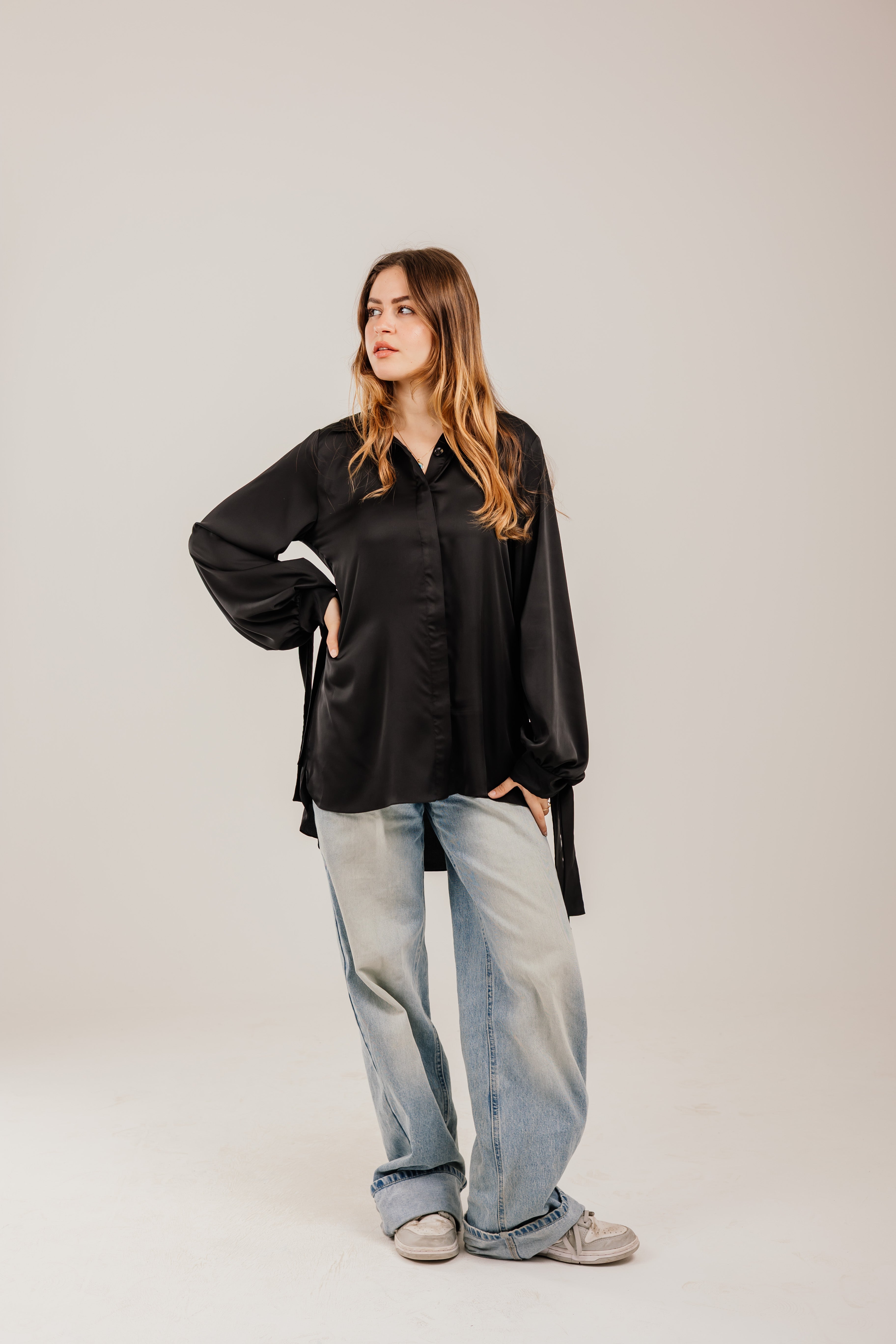 Puff-Sleeve Shirt with Ribbon