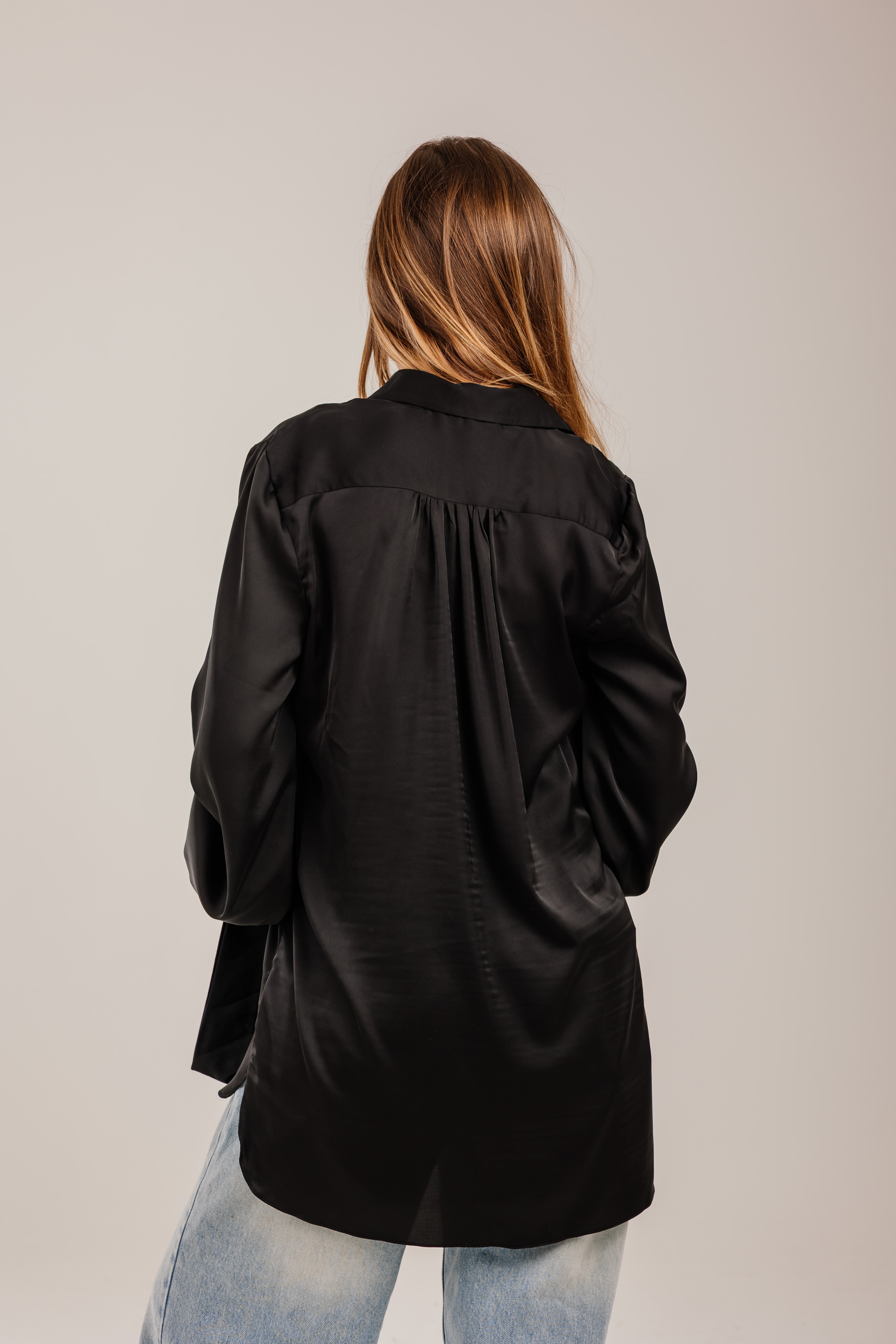 Puff-Sleeve Shirt with Ribbon