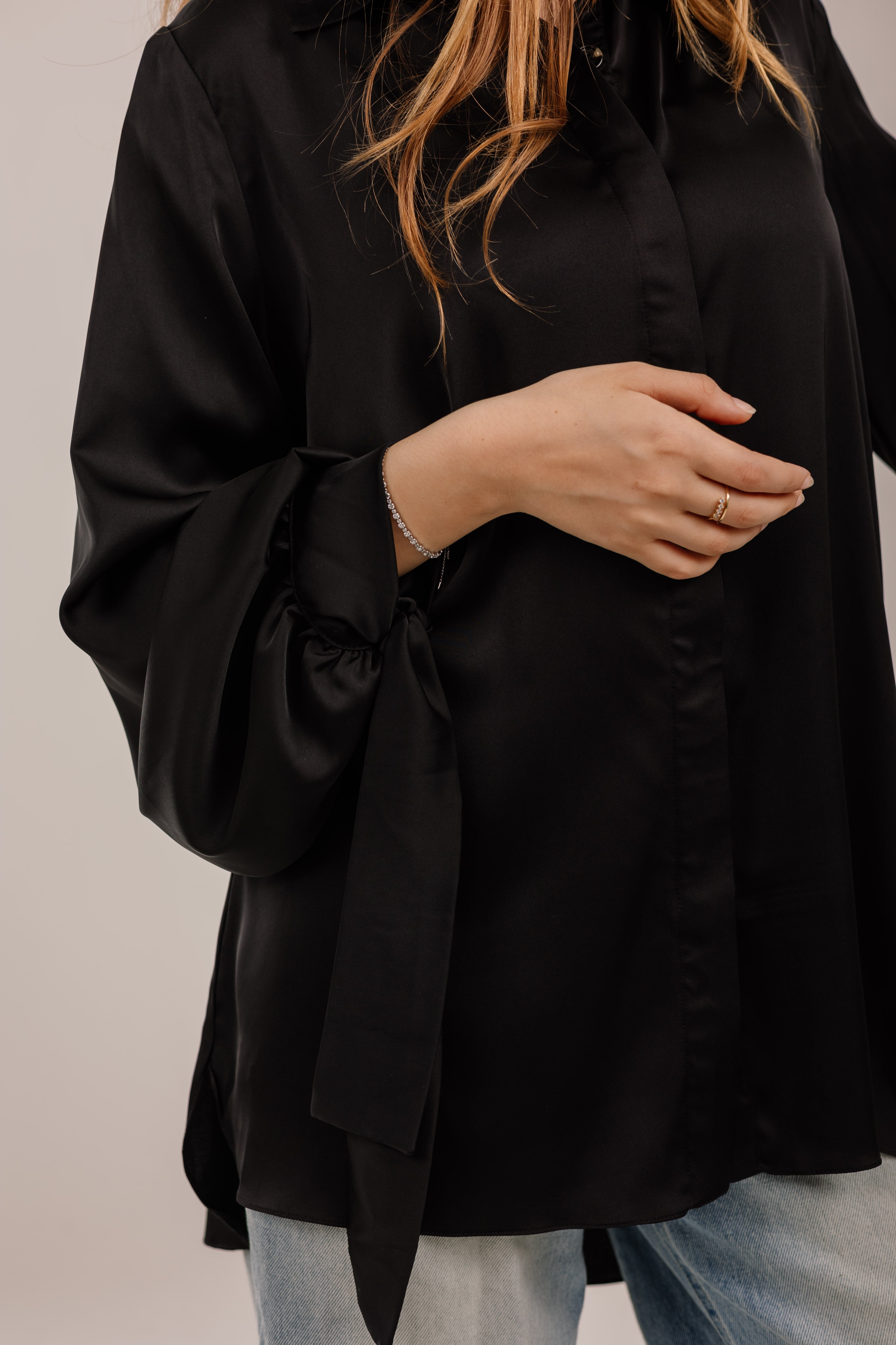 Puff-Sleeve Shirt with Ribbon